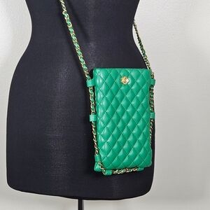 Montana West Quilted Vegan Leather Cellphone Crossbody Bag Chain Strap Green